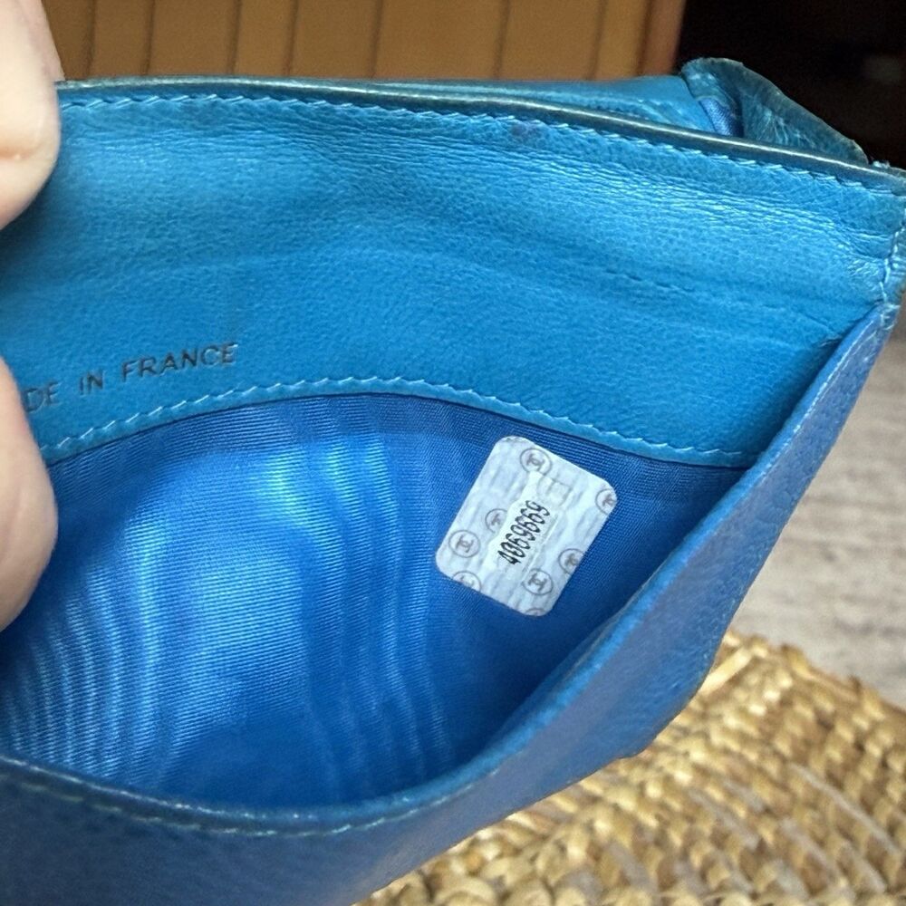 Vintage Chanel Blue Caviar Leather CC Logo Timeless Flap Wallet Medium - Picture 16 of 16
